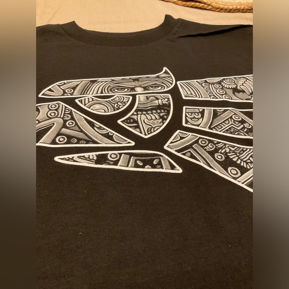 Aztec Calendar Graphic T-Shirt - Picture 3 of 5